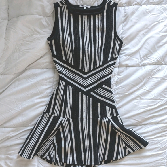 Carven striped cutout dress - Picture 2 of 5